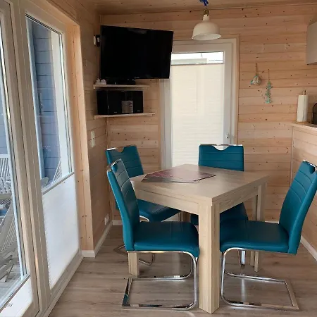 Hausboot Bosse Úszó hotel *