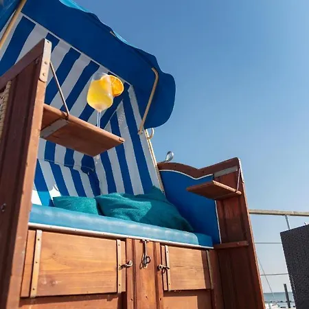 Hausboot Bosse Úszó hotel