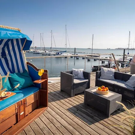 Hausboot Bosse * Fehmarn