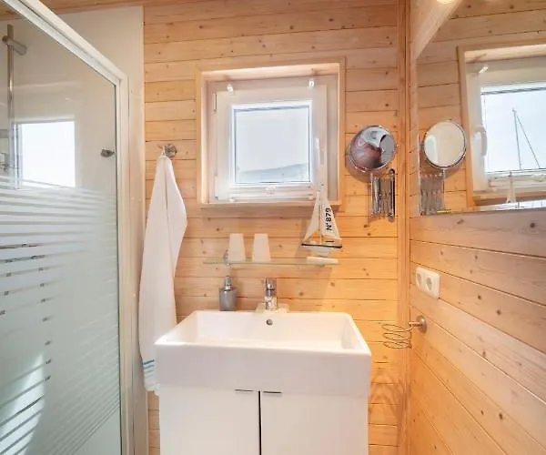 Hausboot Bosse Bådhotel *